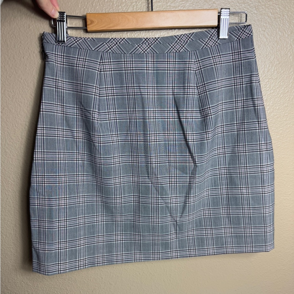 NWT Banana Republic Plaid Mini Skirt Size 4/Medium - Picture 2 of 6
